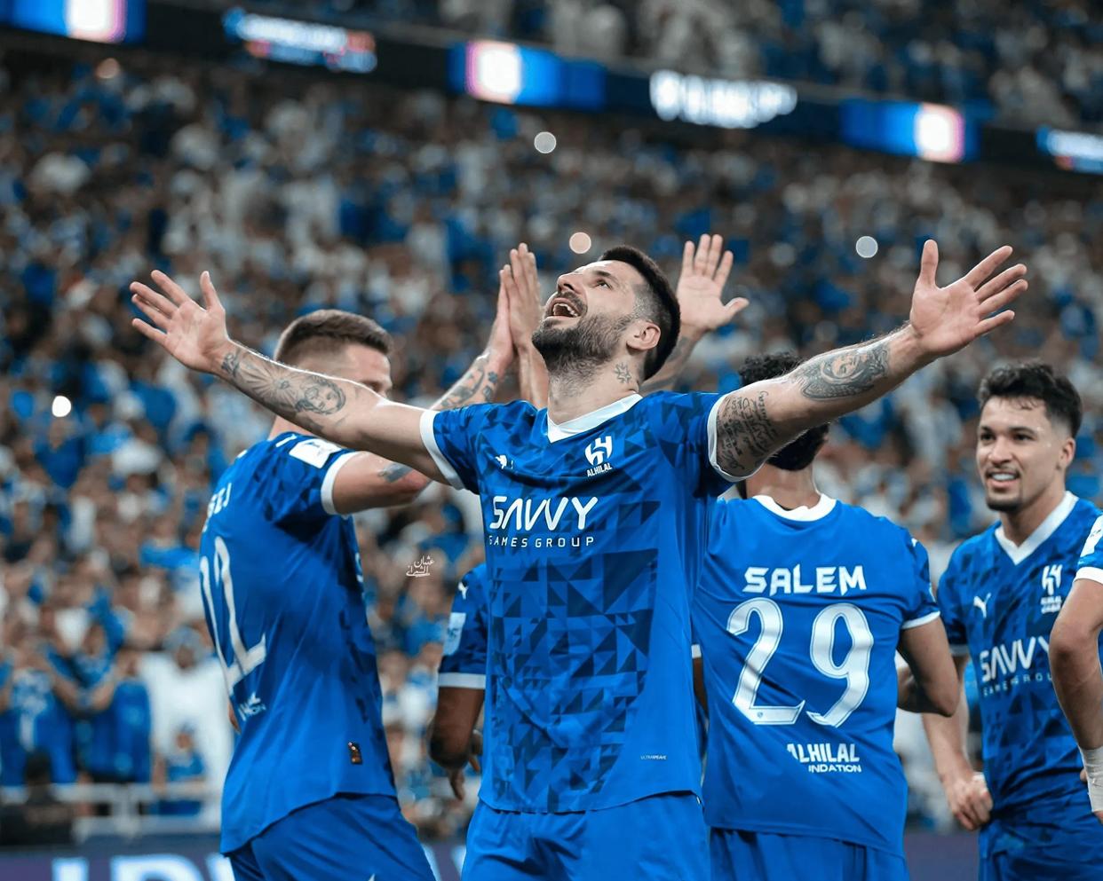 db官网官方注册-关键时刻突围战来临，阿斯顿维拉围绕亚冠造点机会，赛场秩序良好，赛程密集仍需轮换