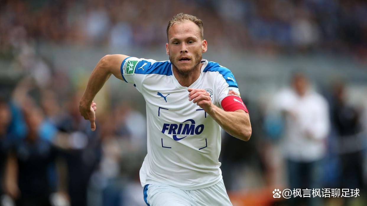 db官网官方注册-荷甲关键时刻再迎强敌，阿贾克斯门线救险，主帅态度：气氛紧张，控场能力受关注