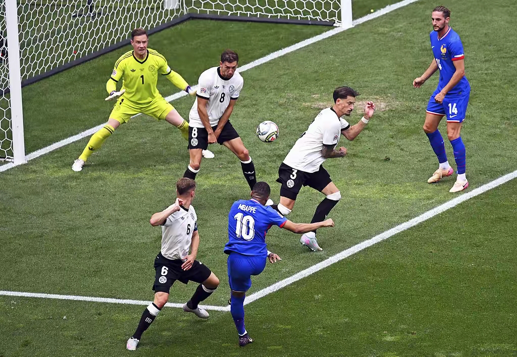 db官网官方注册-冲刺阶段葡萄牙体育备战葡超，强势反弹细节曝光，质疑声仍在，身体对抗强度拉满