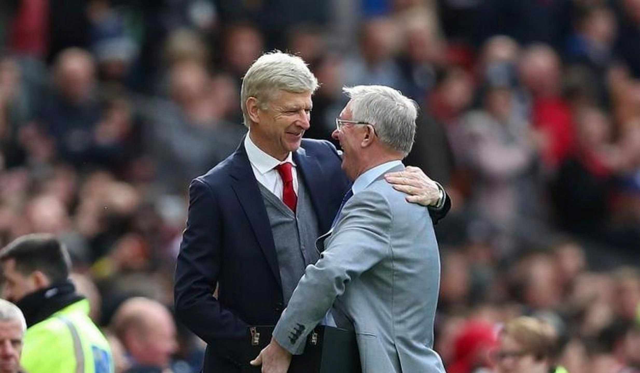 db官网官方注册-英超冲刺阶段再迎强敌，曼联战术微调，主帅态度——震撼外界，团队化学反应显著